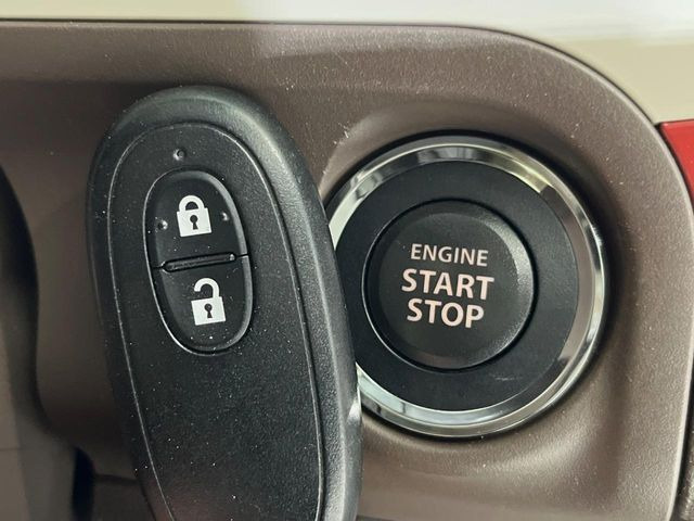 �y�L�[���X�X�^�[�g�V�X�e���z�J�o����|�P�b�g�ɓ��ꂽ�܂܂ł��h�A�̎{���E�������\�ȃX�}�[�g�L�[�𑕔��B�G���W���̃I���E�I�t�����J�M�����o���K�v����������Ƃ��Ă��֗��ł���