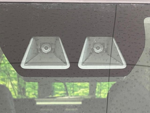 �y�X�}�[�g�A�V�X�g�z���s���ɑO���̎ԗ�����F�����A�Փ˂������Ȏ��͌x��ƃu���[�L�ŏՓˉ���Ɣ�Q�y�����A�V�X�g�B�����S�Ƀh���C�u�����y���݂��������܂��B