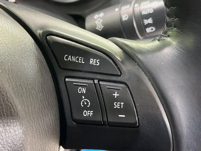 �y�N���[�Y�R���g���[���z�������H�����N���N���s�B�A�N�Z���𗣂��Ă���葬�x�ő��s���ł��A�������^�]���̕��S���y��!�����E�������ȒP�ȃX�C�b�`����Œ����ł��܂��B