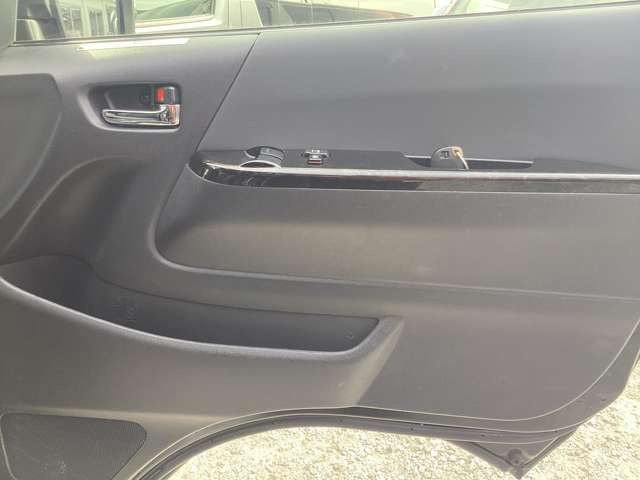 ���X�̎Ԃ̓��[���N���[�j���O�{�H�ς�!�[�ԑO�ɂ͎肪��WAX�A�����d�グ���|�Ŕ[�Ԃ������Ȃ��Ă���܂�!