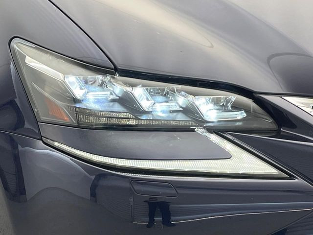 �y�O��LED�w�b�h���C�g�z�X�^�C���b�V���Ȍ����ڂ̎O��LED�w�b�h���C�g�𑕔���X�^�C�������łȂ��A��Ԃ̑��s�����E�ǍD�ň��S���Ă���肢�������܂��B