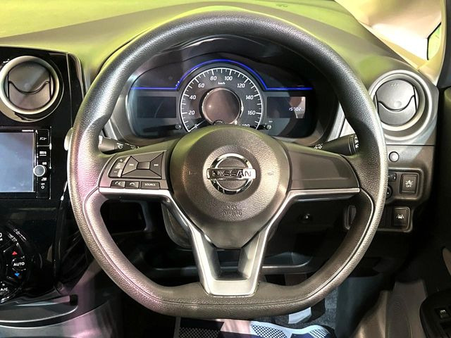 �y�X�e�A�����O�X�C�b�`�z�^�]���A�O������ڐ������炷���ƂȂ��A�I�[�f�B�I���̑��삪�\�ȕ֗��@�\!���S&���K�ȃh���C�u�����o���Ă���܂���