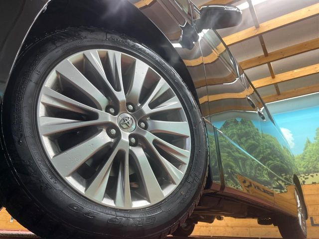 �y����18�C���`�A���~�z�C�[���z�O�ςɃ}�b�`���������A���~�z�C�[���𑕒����Ă���܂��B�e��ЊO�A���~�z�C�[����A�X�^�b�h���X�^�C�����戵�����Ă���܂��B���񂲑��k����������