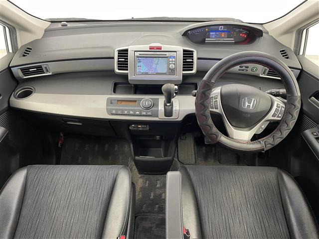 フリードハイブリッド1.5 ジャストセレクション