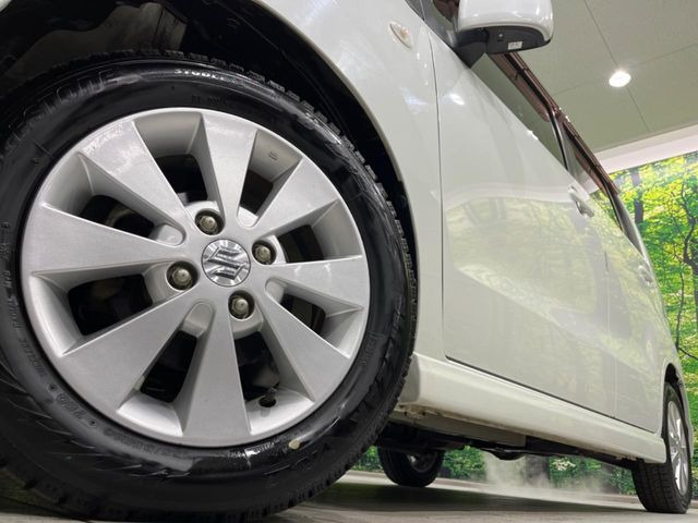 �y����14�C���`�A���~�z�C�[���z�O�ςɃ}�b�`���������A���~�z�C�[���𑕒����Ă���܂��B�e��ЊO�A���~�z�C�[����A�X�^�b�h���X�^�C�����戵�����Ă���܂��B���񂲑��k����������