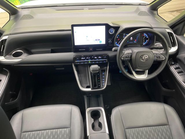 ノア1.8 ハイブリッド S-Z