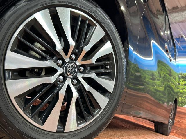 �y����16�C���`�A���~�z�C�[���z�O�ςɃ}�b�`���������A���~�z�C�[���𑕒����Ă���܂��B�e��ЊO�A���~�z�C�[����A�X�^�b�h���X�^�C�����戵�����Ă���܂��B���񂲑��k����������