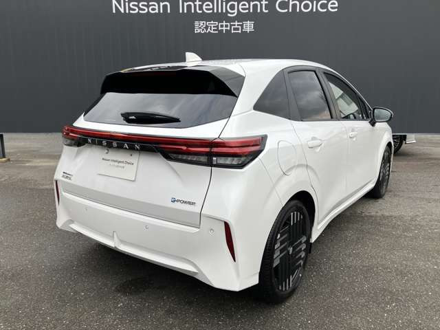 ノートオーラ1.2 G レザーエディション