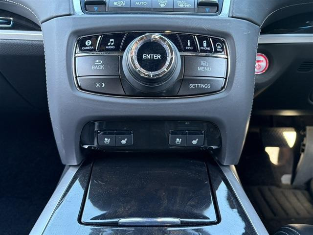 ���Ǝҗl�ւ̔̔��͂��f�肳���Ă��������܂��B �Ԍ������ԗ��̏ꍇ�́A�Ԍ����擾�������x�������z�ŕ\�����Ă���܂��B