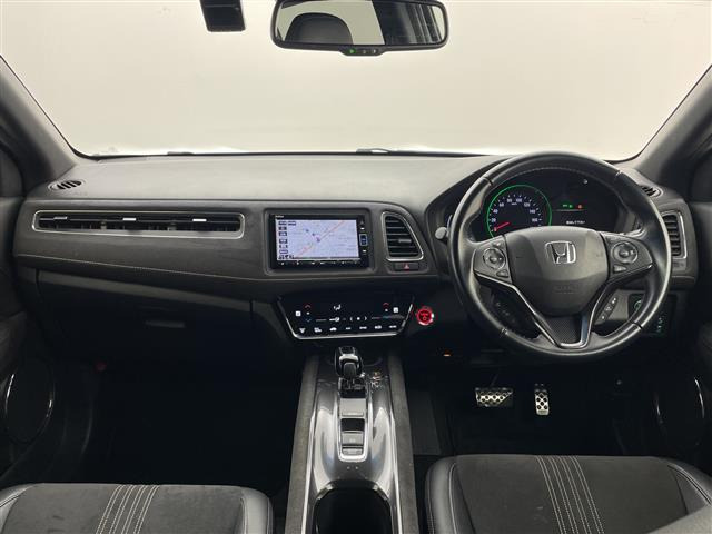 ヴェゼル1.5 ハイブリッド RS ホンダセンシング