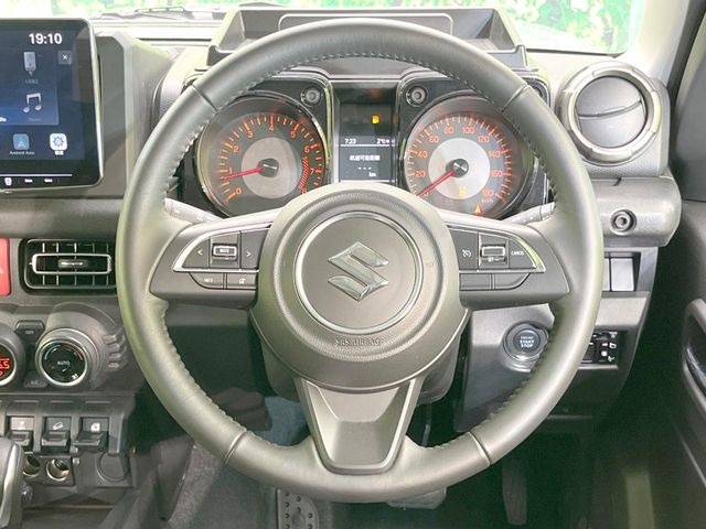 �y�����v�����X�e�A�����O�z�㎿�Ȋv���g�p���邱�ƂŁA��ɂ����������݂ƂĂ��^�]���₷���n���h���ł���