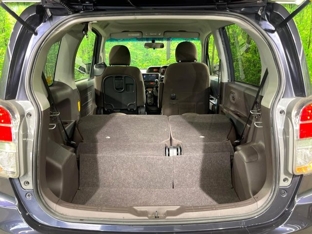 ���i�̂���������ʋ΁A���}���ɏ\���ȉ׎��X�y�[�X���m�ۂ��Ă���܂��B�Z�J���h�V�[�g��|���ƁA�傫�ȉו��̐ύڂ��\�ł���