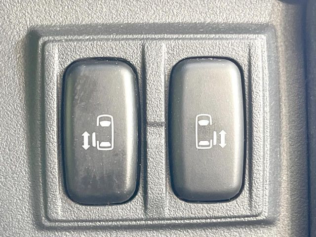 �y�����p���[�X���C�h�h�A�z�X�}�[�g�L�[��^�]�Ȃ̃X�C�b�`�Ō�ȗ����X���C�h�h�A�̊J���\���d��������͂����ăh�A���J����K�v�������A�����Ȃ��q�l�ł��ȒP�ɊJ���߂ł����K�ł���