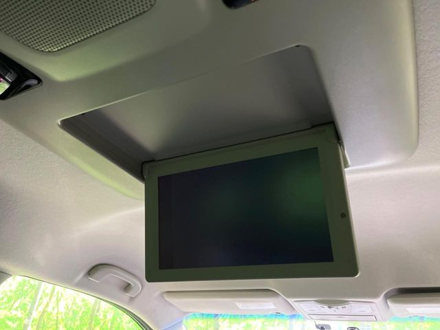 �y�����G���^�[�e�C�������g�V�X�e���z��Ȃɂ�����̕����喞���́A�l�C���[�J�[�I�v�V�����𑕔��B��p�̉����V�X�e���ƁA���ʂ̃��j�^�[�ňړ�����DVD�������y���݂��������܂��B