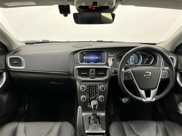 V40D4 インスクリプション ディーゼル