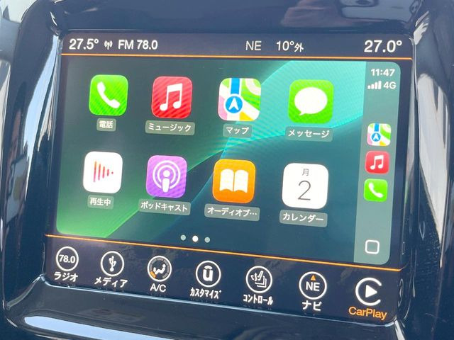 ��Apple Car Play:�X�}�z�Ƃ̗L���ڑ��ŁA�i�r�E�I�[�f�B�I�Đ��ȂǃX�}�z�̃A�v���@�\����ʂł��g����֗��@�\�ł�!