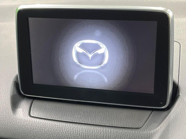 �y�����i�r�z�l�C�̏����i�r�𑕔����Ă���܂��B�i�r�̎g���₷���͂������A�I�[�f�B�I�@�\���[��!�L�����v�◷�s�͂������A�ʋ΂┃�����ȂǕ��i�̃h���C�u���y�����Ȃ�͂���