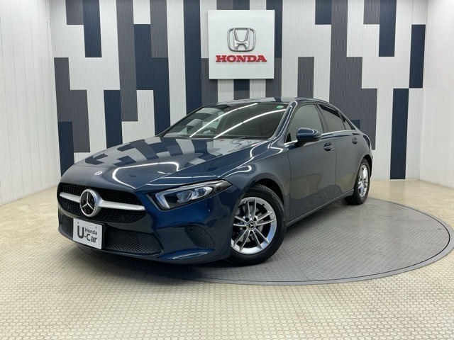 AクラスセダンA180