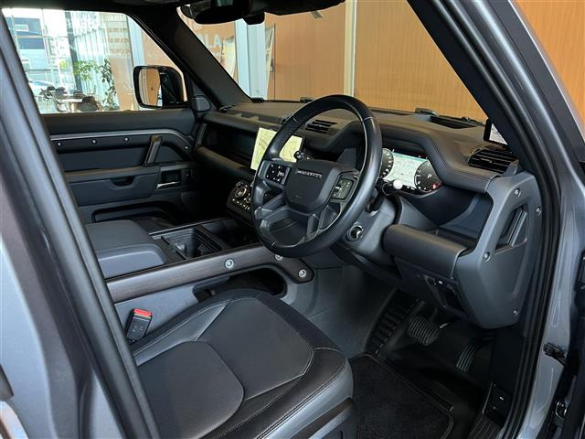 ディフェンダー