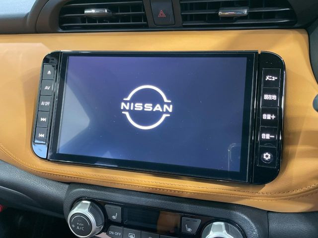 【メーカー純正ナビ】インテリアに溶け込むスタイリッシュな「専用設計」メーカーナビを装備♪視認性や操作性など基本性能にも優れ、より上質なカーライフをお楽しみいただけます。