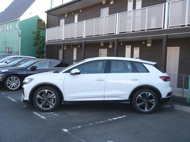 Q4 e-tron45 Sライン