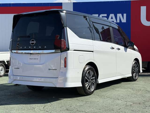 セレナ1.4 e-POWER ルキシオン