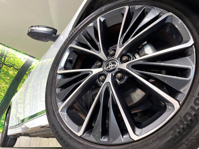 �y����19�C���`�A���~�z�C�[���z�O�ςɃ}�b�`���������A���~�z�C�[���𑕒����Ă���܂��B�e��ЊO�A���~�z�C�[����A�X�^�b�h���X�^�C�����戵�����Ă���܂��B���񂲑��k����������