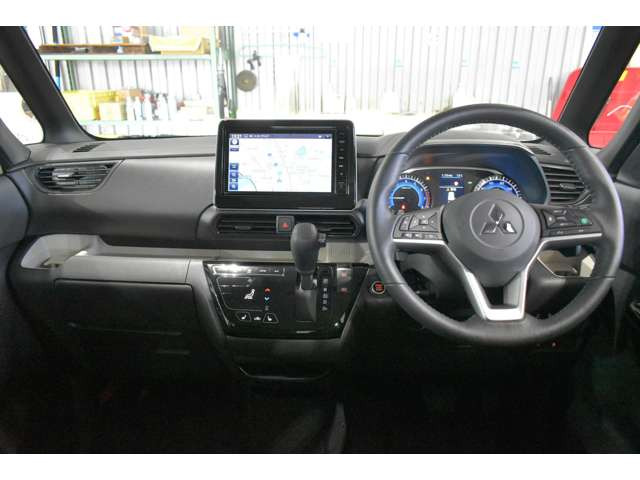 デリカミニT プレミアム 4WD