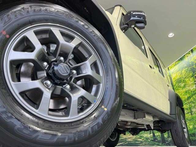 �y����15�C���`�A���~�z�C�[���z�O�ςɃ}�b�`���������A���~�z�C�[���𑕒����Ă���܂��B�e��ЊO�A���~�z�C�[����A�X�^�b�h���X�^�C�����戵�����Ă���܂��B���񂲑��k����������