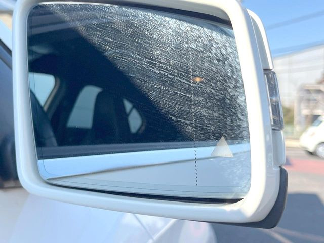 ���u���C���h�A�V�X�g�Z���T�[:���p����̎Ԃ����m���A�h���C�o�[���Ԑ��ύX���s���ۂɁA�x�����Ƌ��ɒ��ӂ𑣂��Ă������S�x���@�\�ł�!