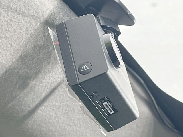 �y�h���C�u���R�[�_�[�z�h���C�u���R�[�_�[����!���s���͂������A������^�]�⎖�̂ɑ��������ہA�f���ŋL�^���A����̃��X�N�ɔ����܂��B���L�^�pSD�J�[�h�͂��q�l�����g�ł��������������K�v������܂��B