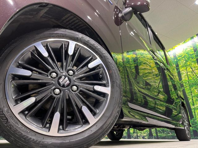 �y����15�C���`�A���~�z�C�[���z�O�ςɃ}�b�`���������A���~�z�C�[���𑕒����Ă���܂��B�e��ЊO�A���~�z�C�[����A�X�^�b�h���X�^�C�����戵�����Ă���܂��B���񂲑��k����������