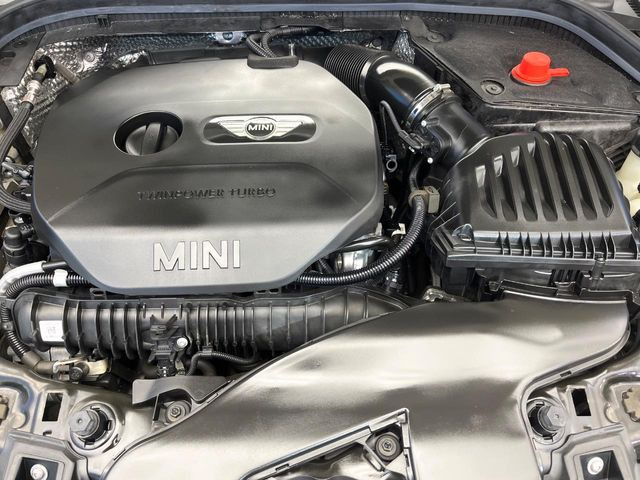 �����X�ł́A�e���[�J�[�̐�p�f�f�e�X�^�[�𓱓��B���Ǝ��i�����e�N�j�J���X�^�b�t���풓���Ă���܂��̂ŁA������̍ۂɂ����S���Ă����p���������܂��B