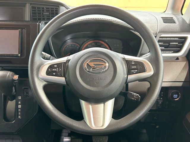 �y�X�e�A�����O�X�C�b�`�z�^�]���A�O������ڐ������炷���ƂȂ��A�I�[�f�B�I���̑��삪�\�ȕ֗��@�\!���S&���K�ȃh���C�u�����o���Ă���܂���