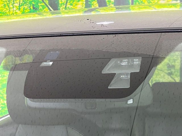 �y�X�}�[�g�V�e�B�u���[�L�T�|�[�g�z�ᑬ���s���ɑO���̎ԗ�����F�����A�Փ˂������Ȏ��͌x��ƃu���[�L�ŏՓˉ���Ɣ�Q�y�����A�V�X�g�B�����S�Ƀh���C�u�����y���݂��������܂��B