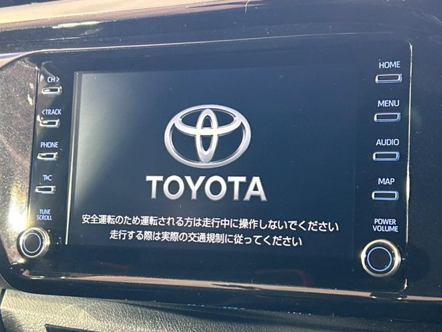 �y�i�r�@�\�t��8�C���` �f�B�X�v���C�I�[�f�B�I�z���ʂ̃f�B�X�v���C��AppleCarPlay��AndroidAuto�����p�\�B�傫�ȉ�ʂŃX�}�z�i�r�A�v���������p���������܂���