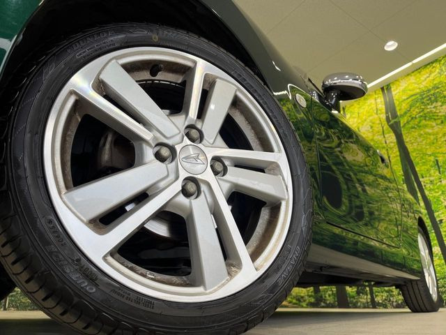 �y����16�C���`�A���~�z�C�[���z�O�ςɃ}�b�`���������A���~�z�C�[���𑕒����Ă���܂��B�e��ЊO�A���~�z�C�[����A�X�^�b�h���X�^�C�����戵�����Ă���܂��B���񂲑��k����������