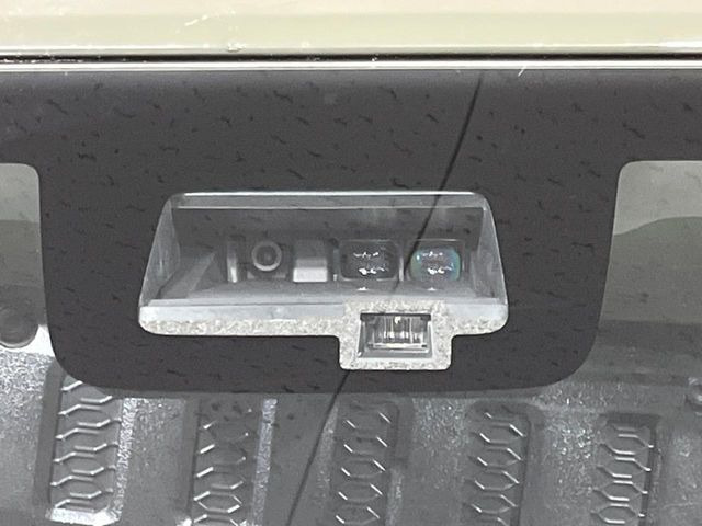 �y�X�Y�L �Z�[�t�e�B�T�|�[�g�z���s���ɑO���̎ԗ�����F�����A�Փ˂������Ȏ��͌x��ƃu���[�L�ŏՓˉ���Ɣ�Q�y�����A�V�X�g�B�����S�Ƀh���C�u�����y���݂��������܂��B