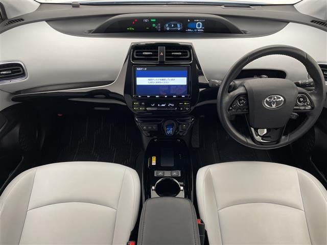 プリウス1.8 A ツーリングセレクション