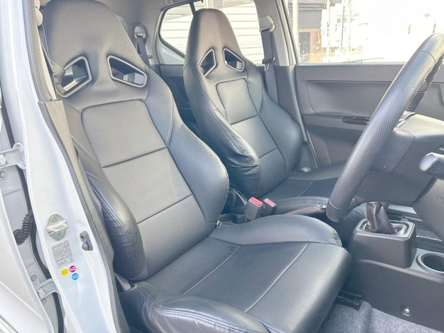 �^�]�Ȃ܂��ɂ͏\���ȃX�y�[�X������A�啿�ȕ��ł��������^�]���Ă�����������ł��B