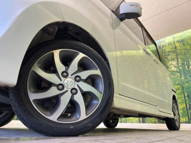 �y����14�C���`�A���~�z�C�[���z�O�ςɃ}�b�`���������A���~�z�C�[���𑕒����Ă���܂��B�e��ЊO�A���~�z�C�[����A�X�^�b�h���X�^�C�����戵�����Ă���܂��B���񂲑��k����������