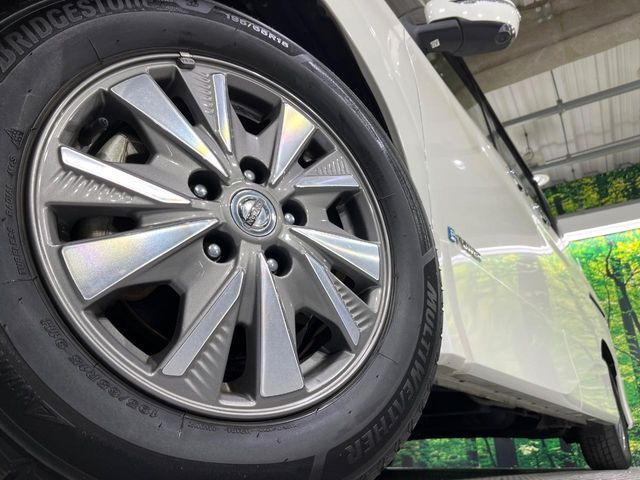 �y����16�C���`�A���~�z�C�[���z�O�ςɃ}�b�`���������A���~�z�C�[���𑕒����Ă���܂��B�e��ЊO�A���~�z�C�[����A�X�^�b�h���X�^�C�����戵�����Ă���܂��B���񂲑��k����������