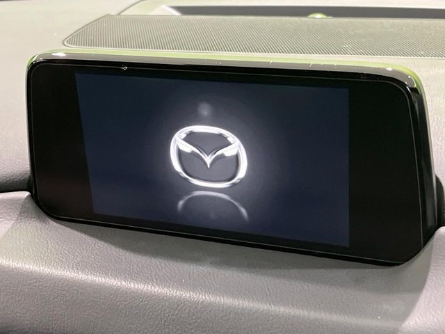 �y�}�c�_�R�l�N�g�i�r�z�ԓ��̕��͋C�Ƀ}�b�`������̌^�^�C�v�̃i�r�B�e����q�ݒ��Bluetooth�Đ����A�l�X�ȋ@�\���y���߂܂��B�����I�ȃ_�C�������삪�\�ŁA�g��������ǍD�ł��B