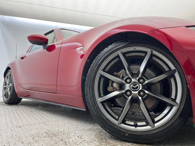 �y����17�C���`�A���~�z�C�[���z�O�ςɃ}�b�`���������A���~�z�C�[���𑕒����Ă���܂��B�e��ЊO�A���~�z�C�[����A�X�^�b�h���X�^�C�����戵�����Ă���܂��B���񂲑��k����������