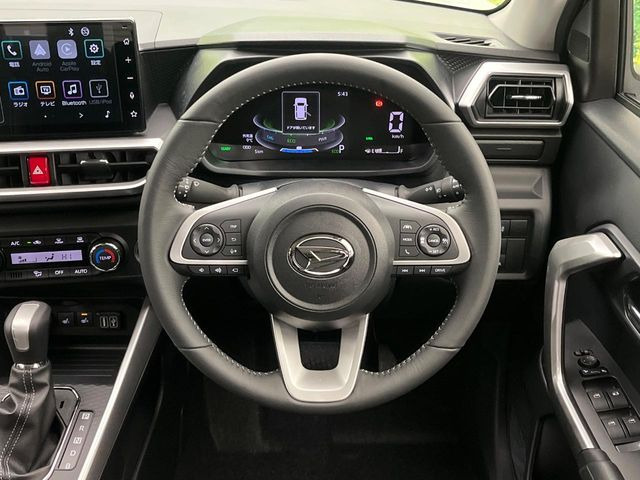 �y�����v�����X�e�A�����O�z�㎿�Ȋv���g�p���邱�ƂŁA��ɂ����������݂ƂĂ��^�]���₷���n���h���ł���