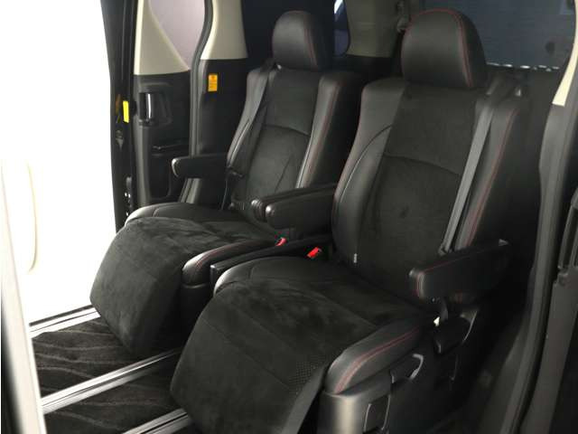 �y���ʎd�l�Ԍ���z�n�[�t���U�[�V�[�g!�{�v&�u���b�N�l�H��v�ƃA���J���^�[���V�[�g���~�b�N�X���ꂽ�n�[�t���U�[�V�[�g�ł��B�������ȐF�̑g�ݍ��킹�ō������̂���ԓ���Ԃ��L�����Ă���܂��B