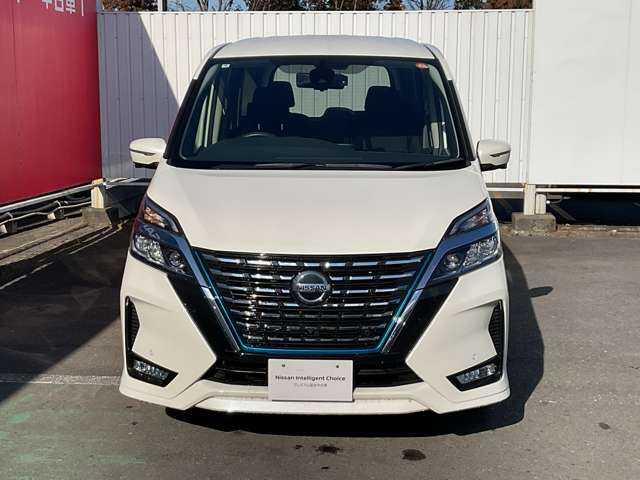 セレナ1.2 e-POWER ハイウェイスターV