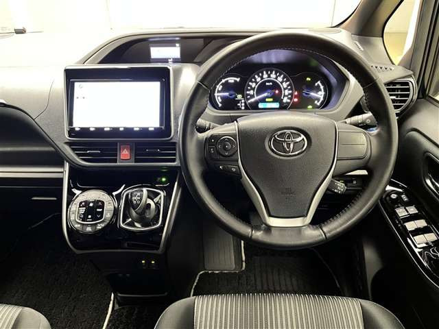 ヴォクシー1.8 ハイブリッド ZS 煌II