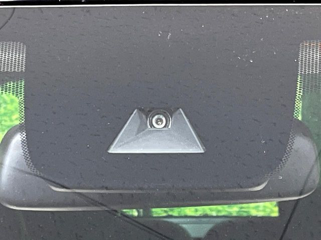 �y�z���_�Z���V���O�z���s���ɑO���̎ԗ�����F�����A�Փ˂������Ȏ��͌x��ƃu���[�L�ŏՓˉ���Ɣ�Q�y�����A�V�X�g�B�����S�Ƀh���C�u�����y���݂��������܂��B