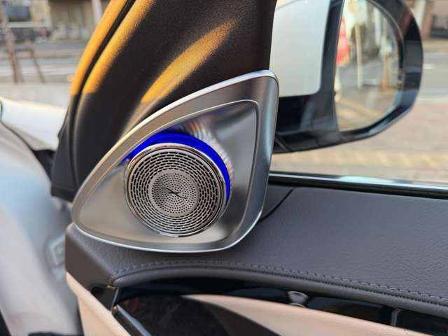 �y�I�v�V�����z�u�����X�^�[�n�C�G���h4D�T���E���h�B